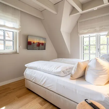 Semesterbostad Reetliebe